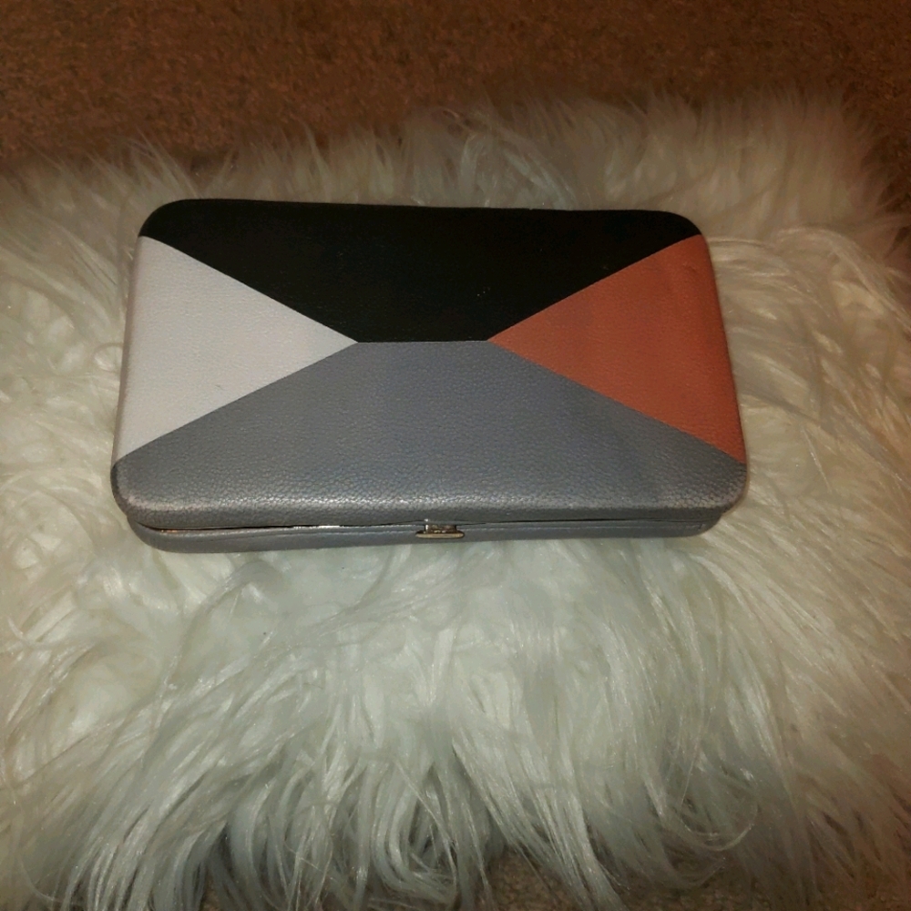 Clutch purse